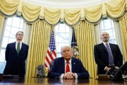 梦见洗脸美国国会预算办公室称共和党税收法案将使财政赤字增加2.4万亿美元